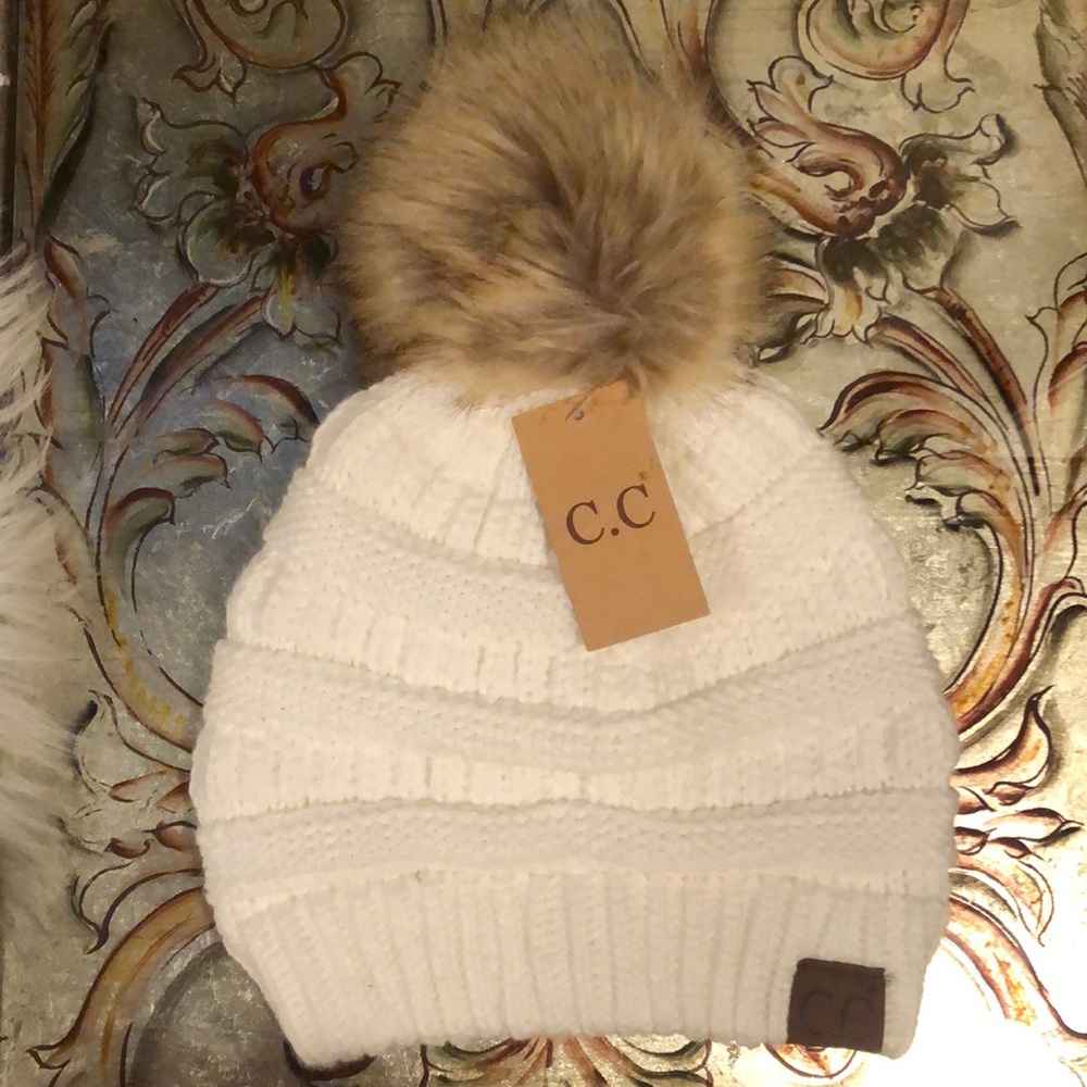NEW LISTING Brand New White Knit C.C Beanie Hat with Sherpa Pom Pom
